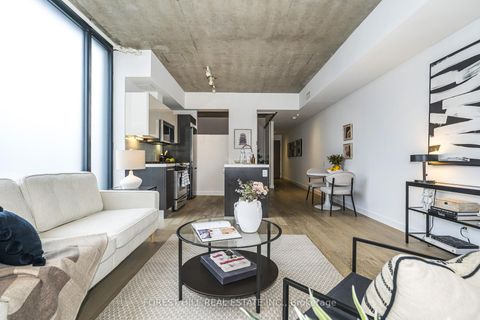 Photo 9 at 611 - 25 Stafford Street, Niagara, Toronto