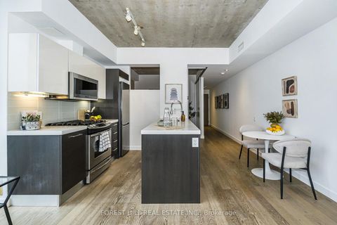 Photo 11 at 611 - 25 Stafford Street, Niagara, Toronto