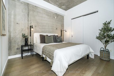 Photo 15 at 611 - 25 Stafford Street, Niagara, Toronto