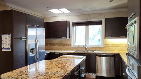 Photo 7 at 6 Vonda Avenue, Willowdale East, Toronto