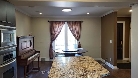 Photo 8 at 6 Vonda Avenue, Willowdale East, Toronto