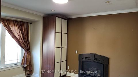 Photo 9 at 6 Vonda Avenue, Willowdale East, Toronto