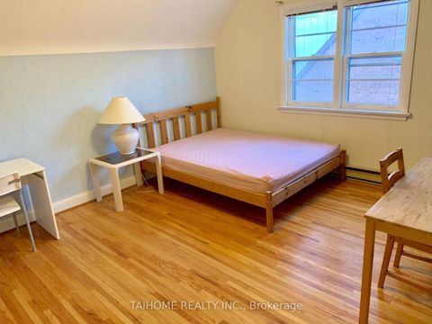 Photo 14 at 6 Vonda Avenue, Willowdale East, Toronto