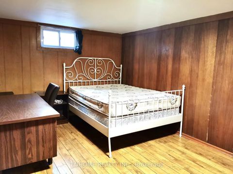Photo 18 at 6 Vonda Avenue, Willowdale East, Toronto