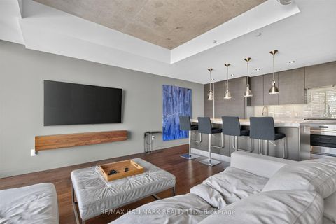 Photo 4 at 1410 - 629 King Street W, Waterfront Communities C1, Toronto