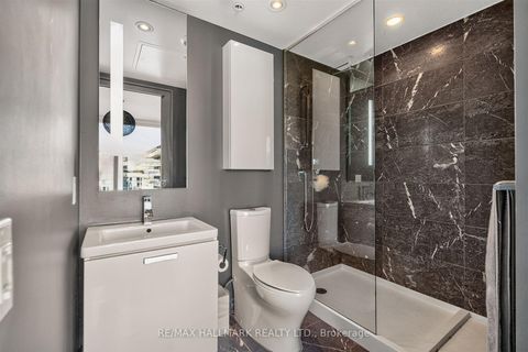 Photo 11 at 1410 - 629 King Street W, Waterfront Communities C1, Toronto