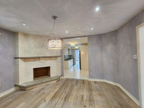 Photo 5 at 103 Misty Meadow Drive, East Woodbridge, Vaughan
