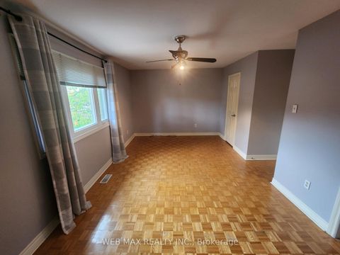 Photo 21 at 103 Misty Meadow Drive, East Woodbridge, Vaughan
