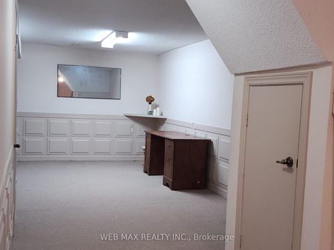 Photo 36 at 103 Misty Meadow Drive, East Woodbridge, Vaughan