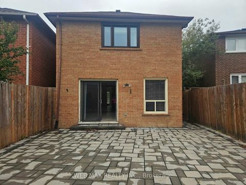 Photo 39 at 103 Misty Meadow Drive, East Woodbridge, Vaughan