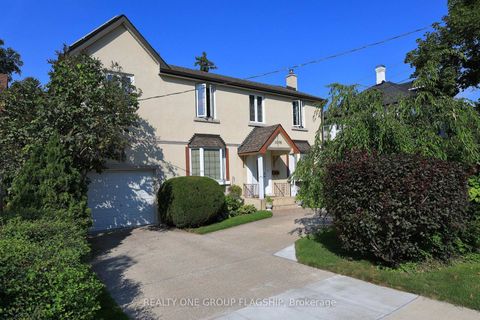 Photo 2 at 1098 Kipling Avenue, City Centre West, Toronto