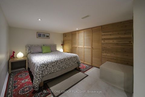 Photo 35 at 1098 Kipling Avenue, City Centre West, Toronto