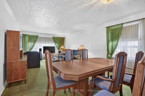 Photo 11 at 85 Roebuck Drive, Kennedy Park, Toronto