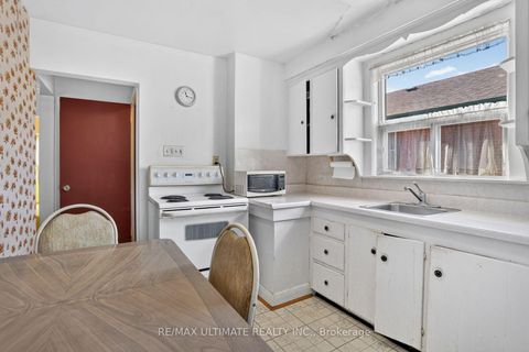 Photo 14 at 85 Roebuck Drive, Kennedy Park, Toronto