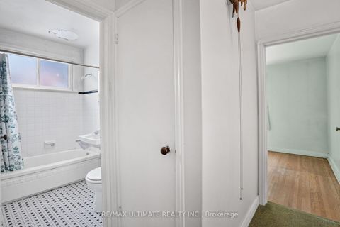 Photo 15 at 85 Roebuck Drive, Kennedy Park, Toronto