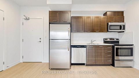 Photo 4 at 1202 - 20 Bruyeres Mews, Niagara, Toronto