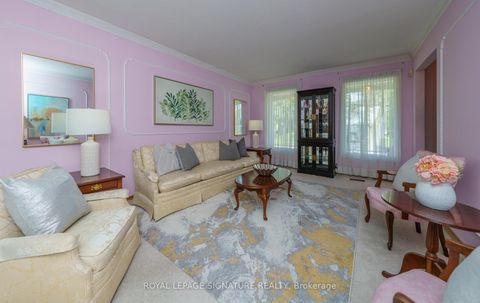 Photo 9 at 29 Fluellen Drive, L'Amoreaux, Toronto