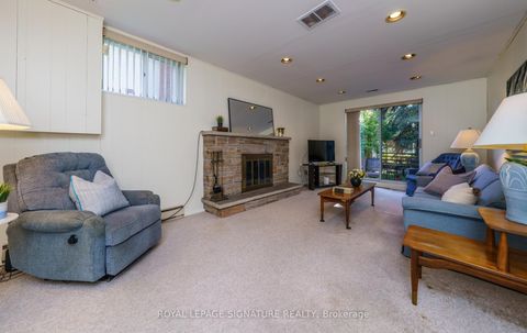 Photo 15 at 29 Fluellen Drive, L'Amoreaux, Toronto