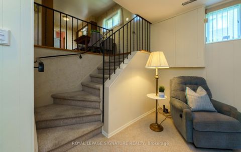 Photo 17 at 29 Fluellen Drive, L'Amoreaux, Toronto