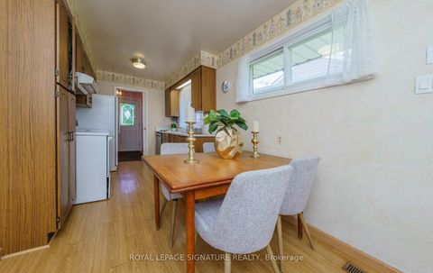 Photo 24 at 29 Fluellen Drive, L'Amoreaux, Toronto