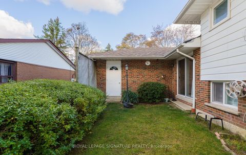 Photo 40 at 29 Fluellen Drive, L'Amoreaux, Toronto