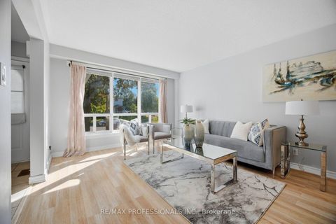Photo 7 at 62 Edilou Drive, Alderwood, Toronto