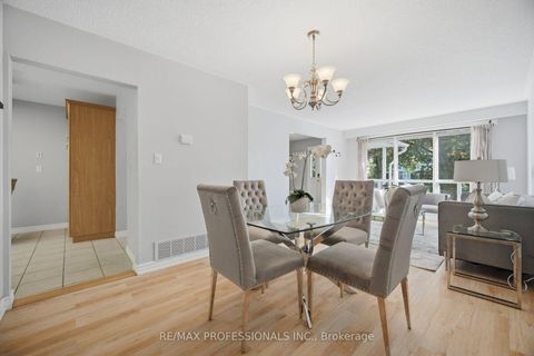 Photo 12 at 62 Edilou Drive, Alderwood, Toronto