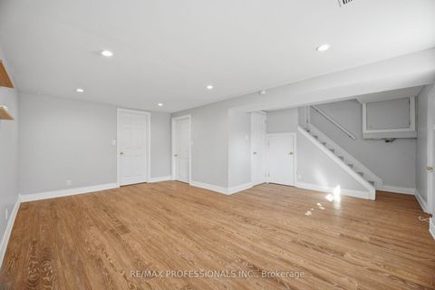Photo 34 at 62 Edilou Drive, Alderwood, Toronto