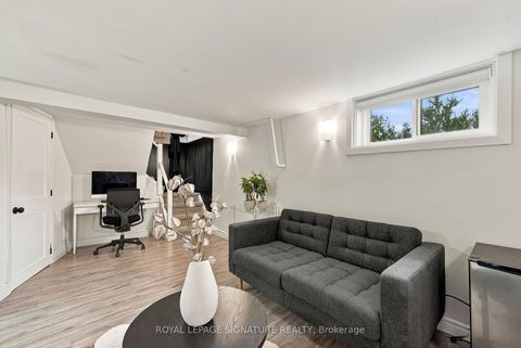 Photo 20 at 95 Laurel Avenue, Kennedy Park, Toronto