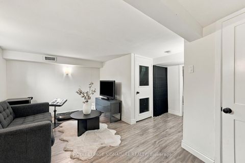 Photo 36 at 95 Laurel Avenue, Kennedy Park, Toronto