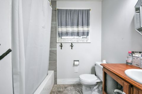Photo 15 at 5 East Gate, Grove East, Barrie