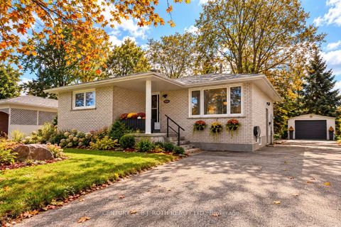 Photo 27 at 5 East Gate, Grove East, Barrie