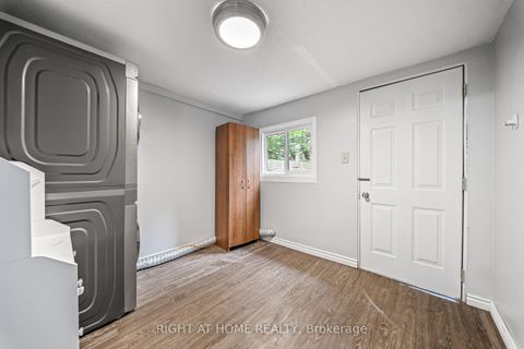 Photo 13 at 138 Osler Street, Pellam Park, Toronto