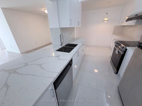 Photo 2 at 602 - 168 Bonis Avenue, Sullivan, Toronto