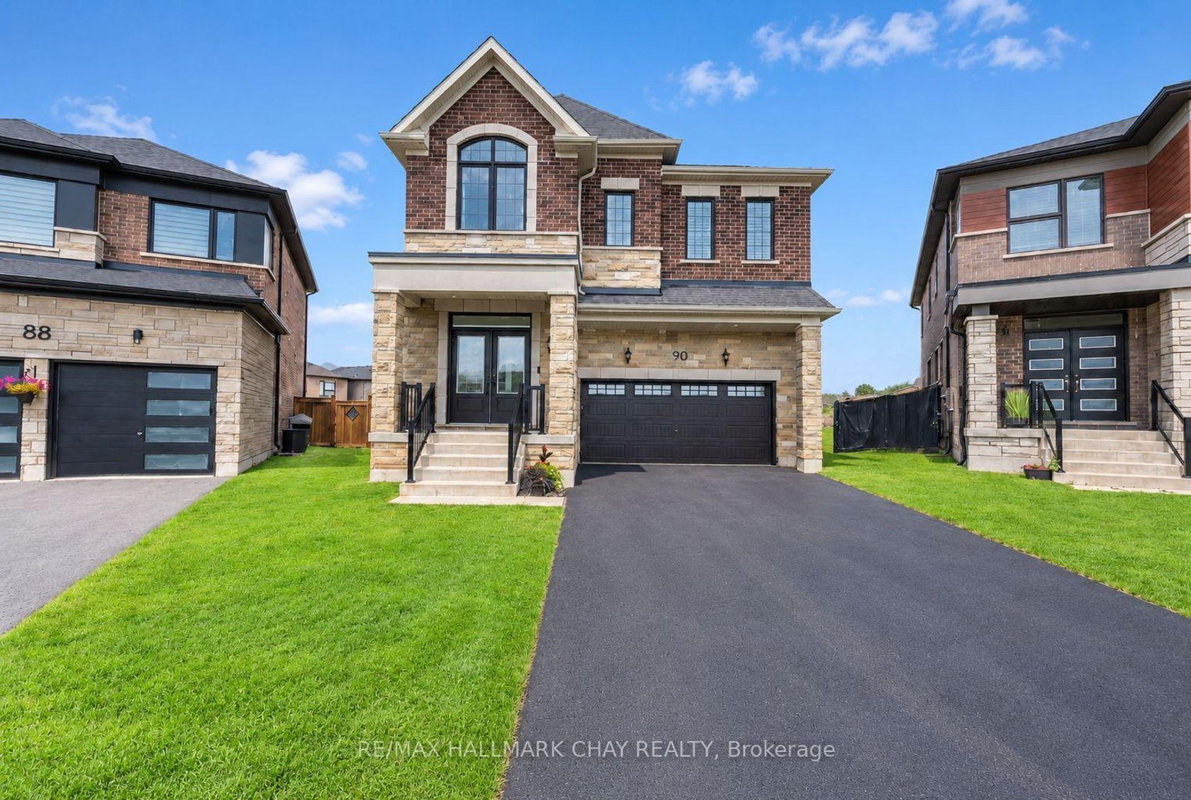 90 McBride Trail, Painswick South, Barrie photo number 2