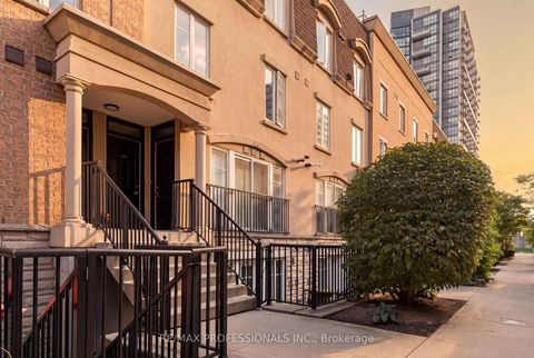 Photo 1 at 439 - 34 Western Battery Road, Niagara, Toronto