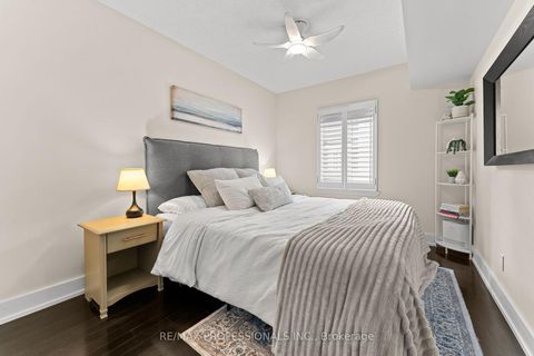 Photo 9 at 439 - 34 Western Battery Road, Niagara, Toronto