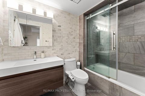 Photo 11 at 439 - 34 Western Battery Road, Niagara, Toronto