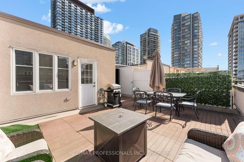 Photo 16 at 439 - 34 Western Battery Road, Niagara, Toronto