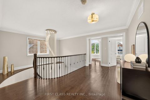 Photo 18 at 23 Lady Karen Crescent, Patterson, Vaughan