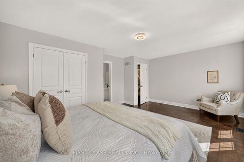 Photo 30 at 23 Lady Karen Crescent, Patterson, Vaughan
