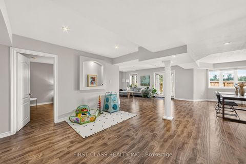 Photo 36 at 23 Lady Karen Crescent, Patterson, Vaughan