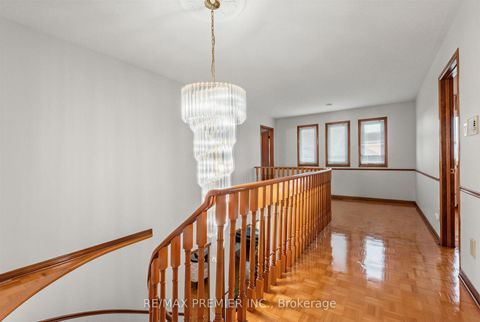 Photo 15 at 42 Burgosa Court, East Woodbridge, Vaughan