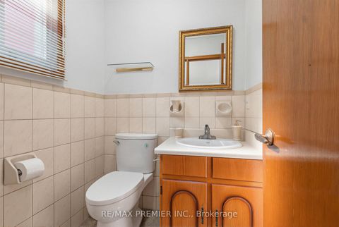 Photo 24 at 42 Burgosa Court, East Woodbridge, Vaughan