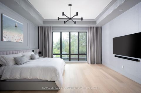 Photo 18 at 20 Rochester Avenue, Lawrence Park South, Toronto
