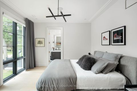 Photo 23 at 20 Rochester Avenue, Lawrence Park South, Toronto
