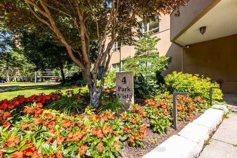 Photo 4 at 912 - 4 Park Vista Drive, Parkview, Toronto