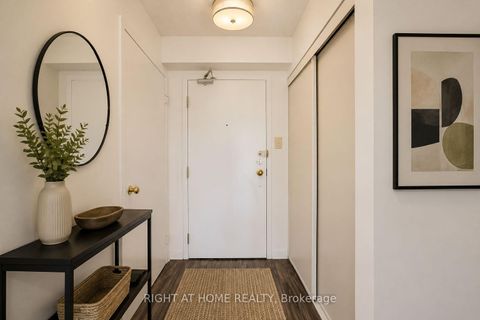 Photo 6 at 912 - 4 Park Vista Drive, Parkview, Toronto