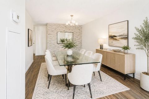 Photo 8 at 912 - 4 Park Vista Drive, Parkview, Toronto