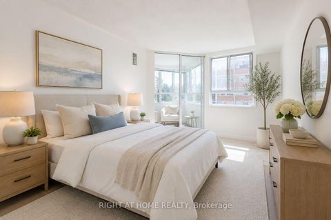 Photo 10 at 912 - 4 Park Vista Drive, Parkview, Toronto